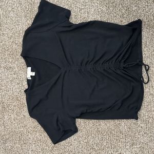3/$30 Michael Michael Kors lightweight short sleeve v-neck rouched sweater bla…